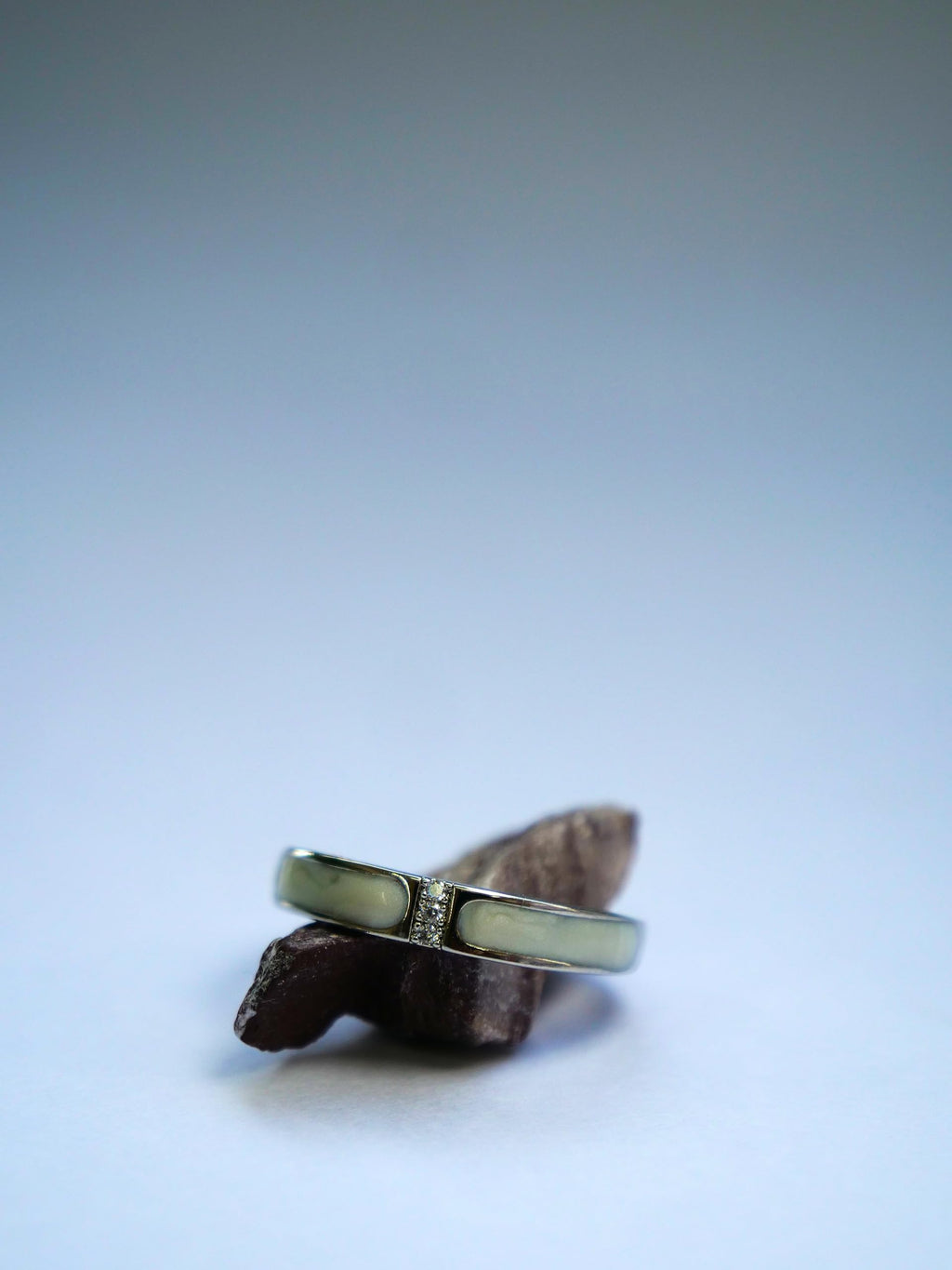 Hasto by Hasti Silver Minimal Band Ring for Women & Girls | Sleek Stone Detail Ring | Daily Wear, Office, Party & Gift Fashion Ring