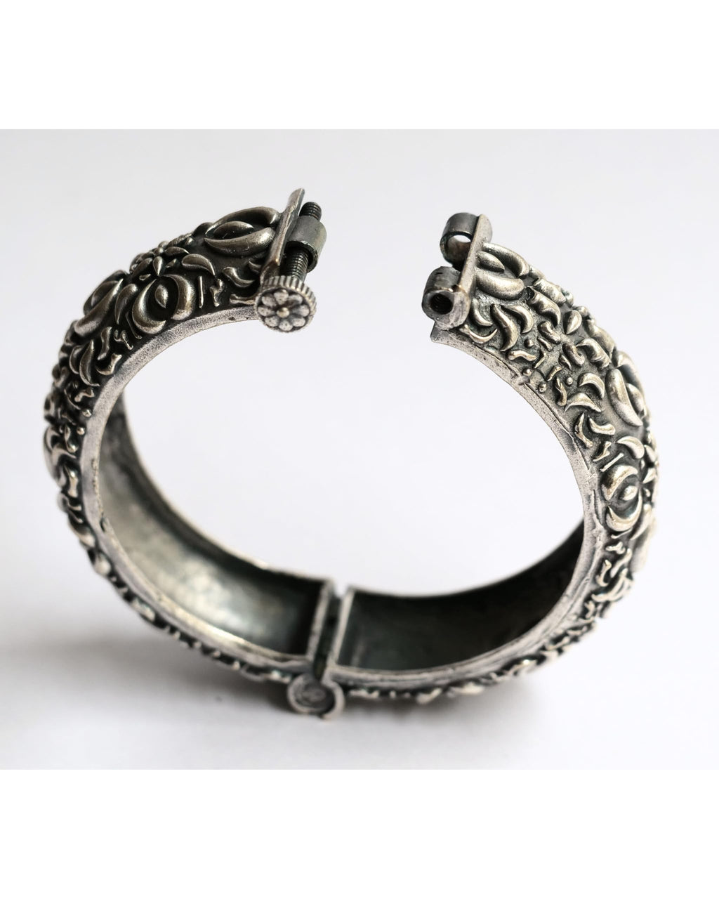 Hasto by Hasti Oxidised German Silver Floral Vine Openable Bangle Pair for Women | Navratri Bangles (Kada), Ethnic Kurti Jewellery, Garba Jewellery & Saree Wear
