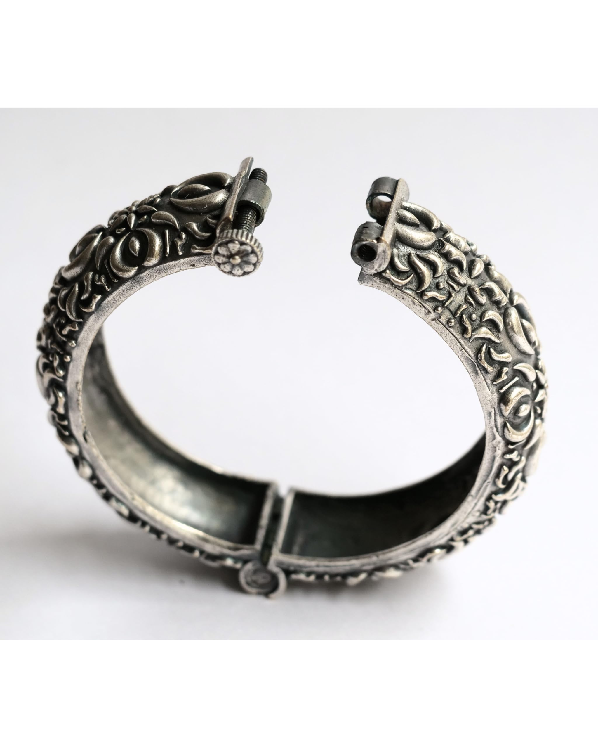 Hasto by Hasti Oxidised German Silver Floral Vine Openable Bangle Pair for Women | Navratri Bangles (Kada), Ethnic Kurti Jewellery, Garba Jewellery & Saree Wear